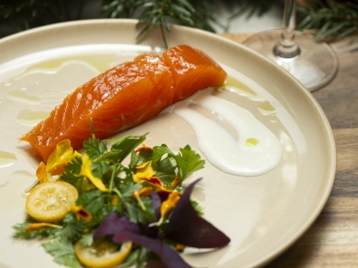 Saumon confit et crème de raifort